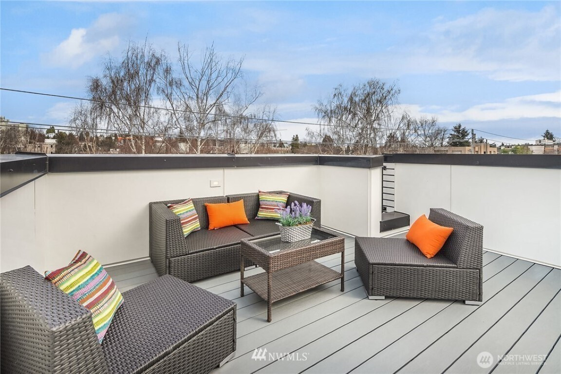 6539 4th Avenue NE, Seattle, WA 98115