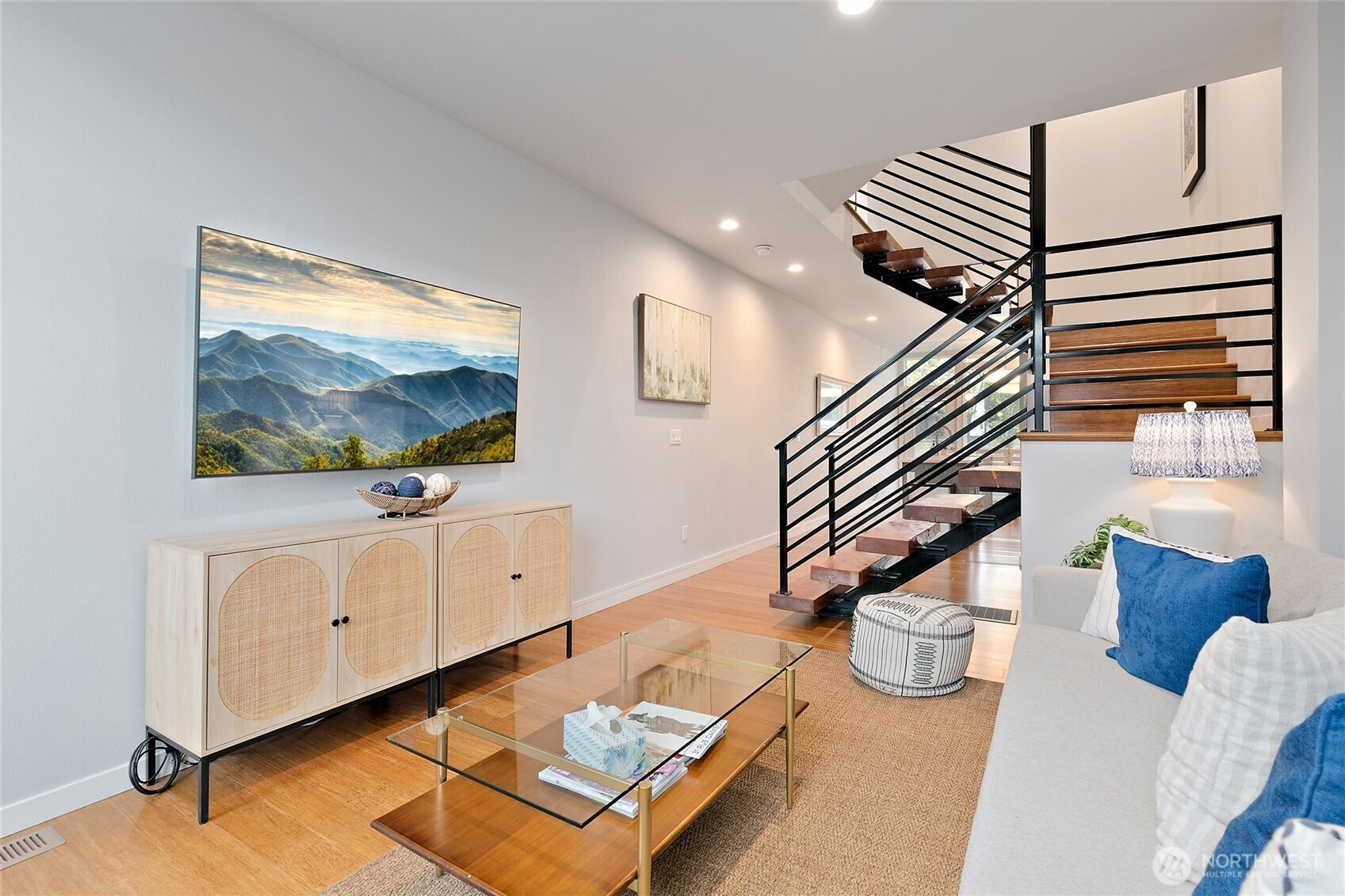 6213 22nd Avenue NW, Seattle, WA 98107