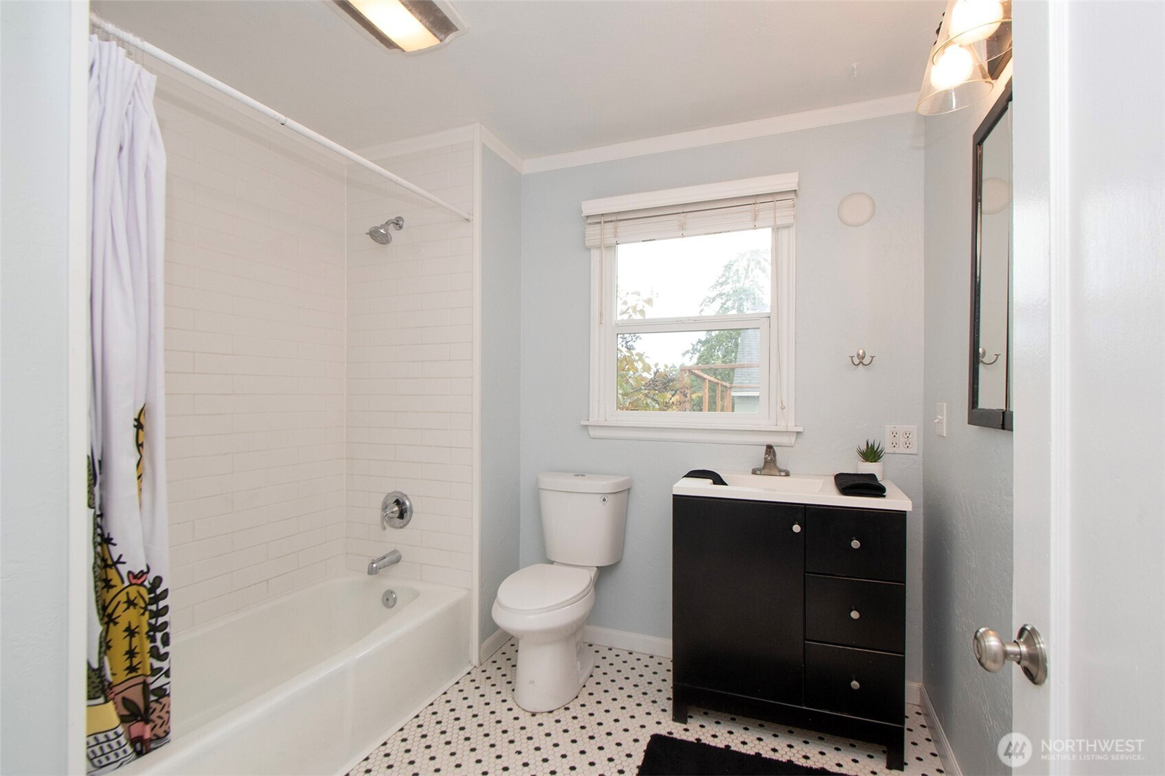 631 Park Avenue, Port Angeles, WA 98362