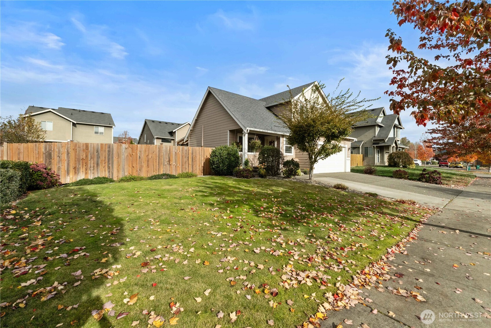 252 6th Avenue SW, Pacific, WA 98047