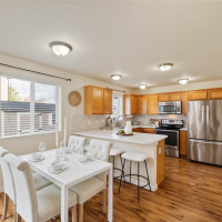 252 6th Avenue SW, Pacific, WA 98047