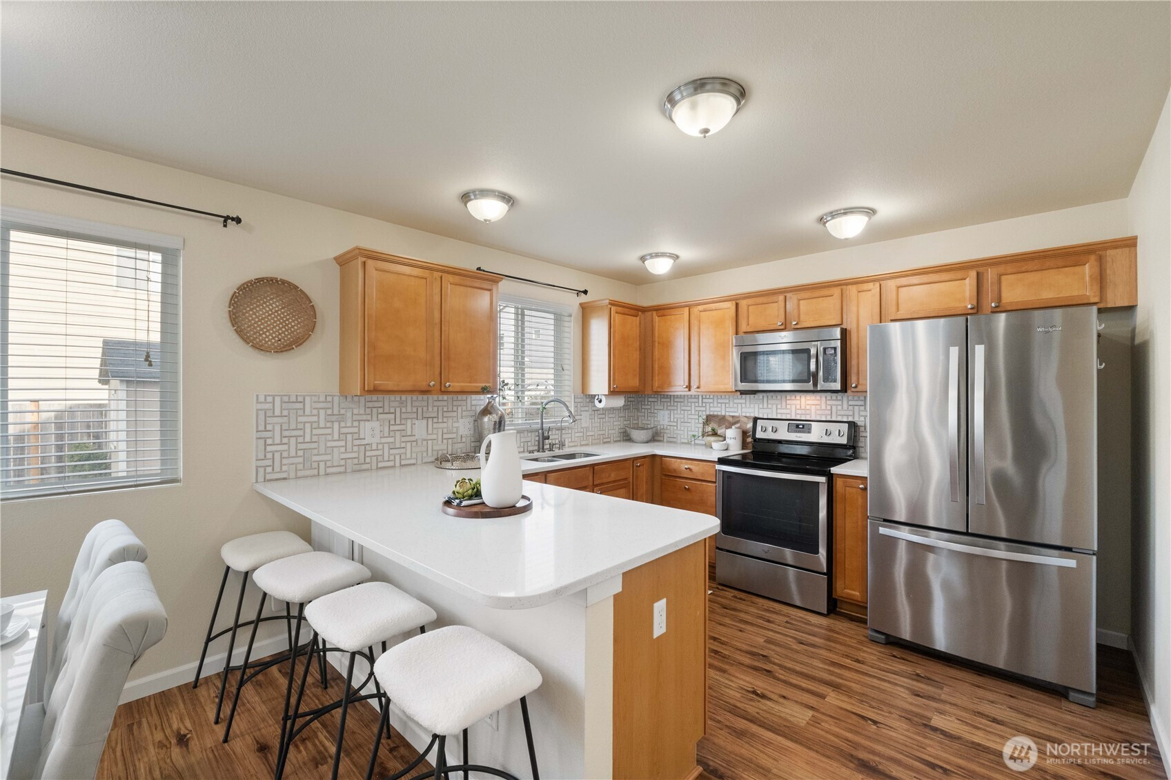 252 6th Avenue SW, Pacific, WA 98047