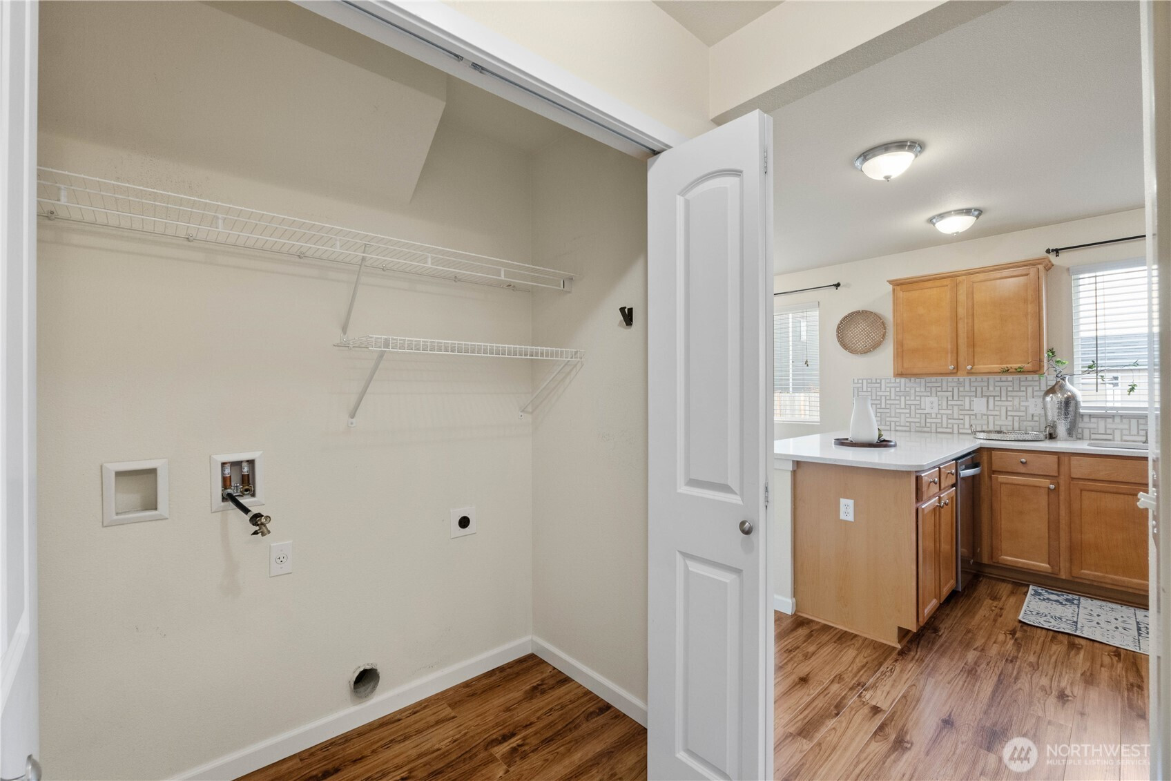 252 6th Avenue SW, Pacific, WA 98047