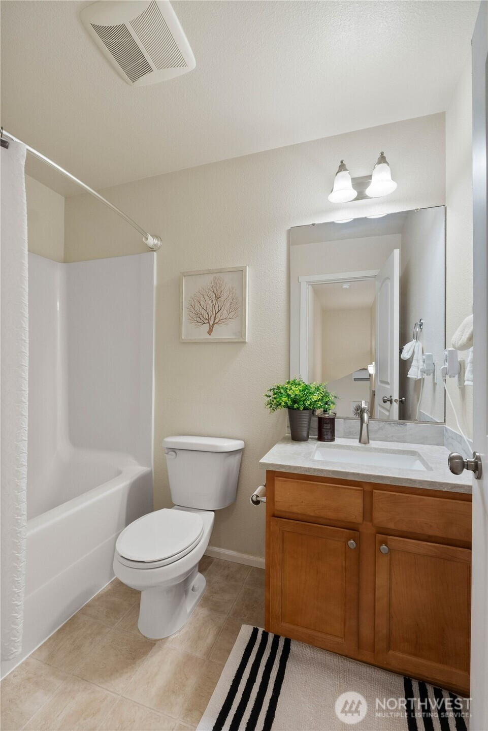 252 6th Avenue SW, Pacific, WA 98047