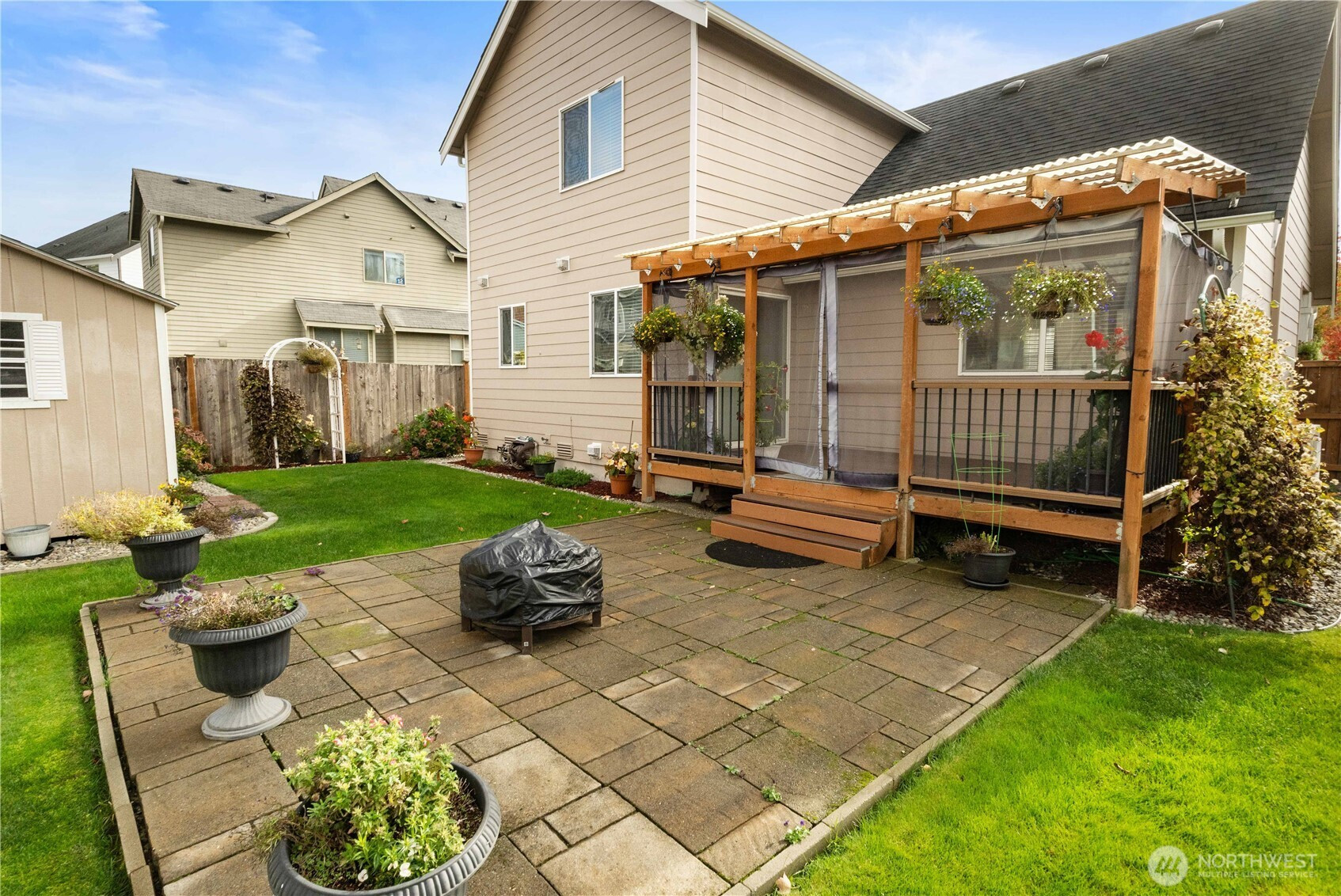 252 6th Avenue SW, Pacific, WA 98047