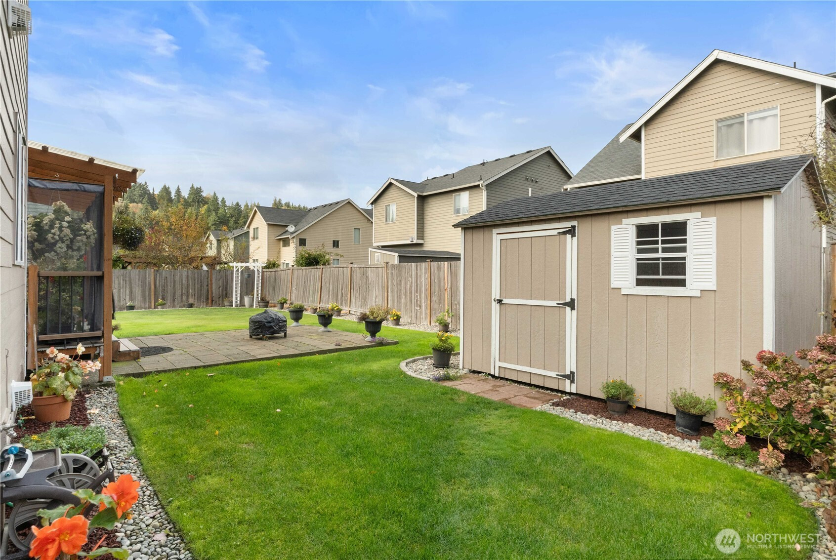 252 6th Avenue SW, Pacific, WA 98047