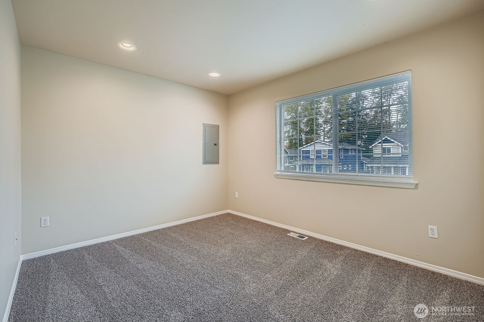 7219 E G Street, Tacoma, WA 98404