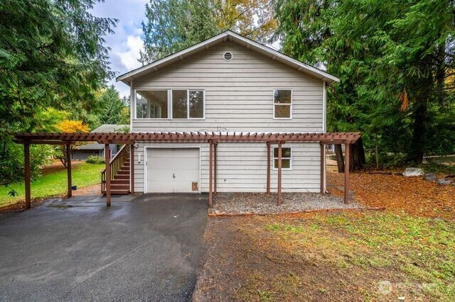 23726 35th Avenue W, Brier, WA 98036