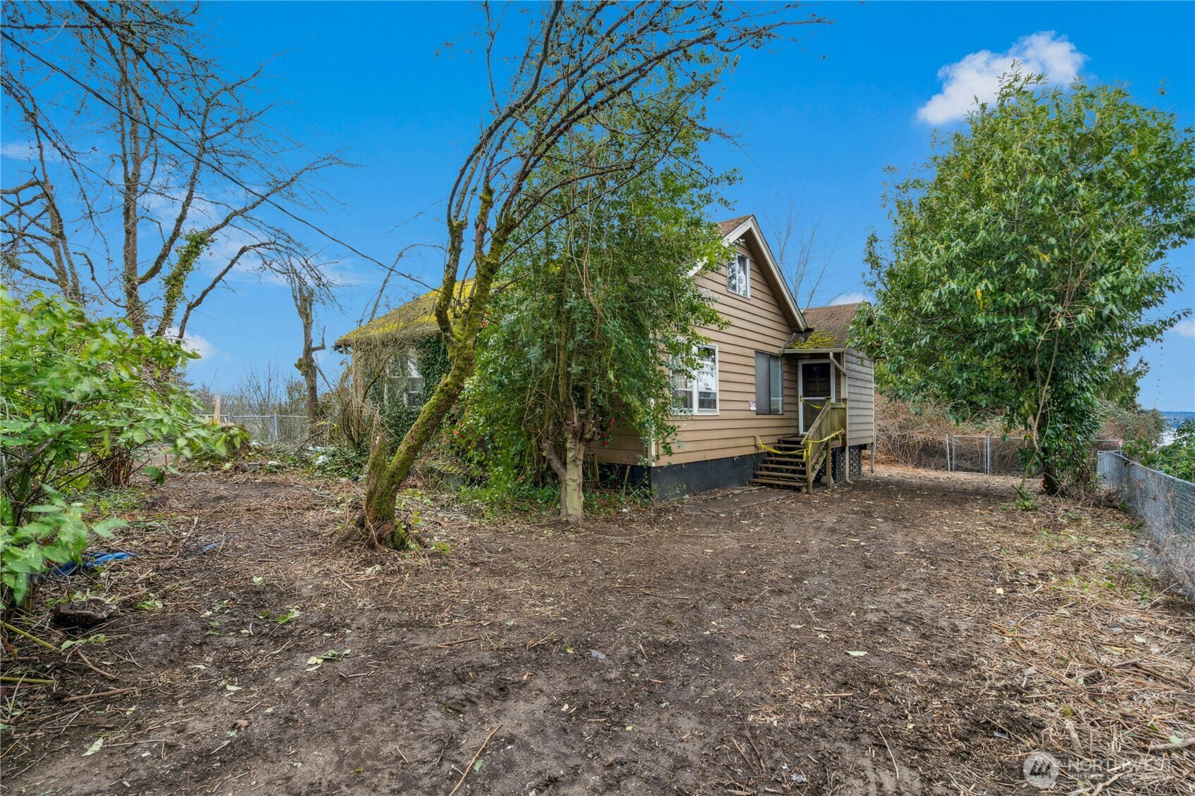 1409 N 24th Street, Renton, WA 98056