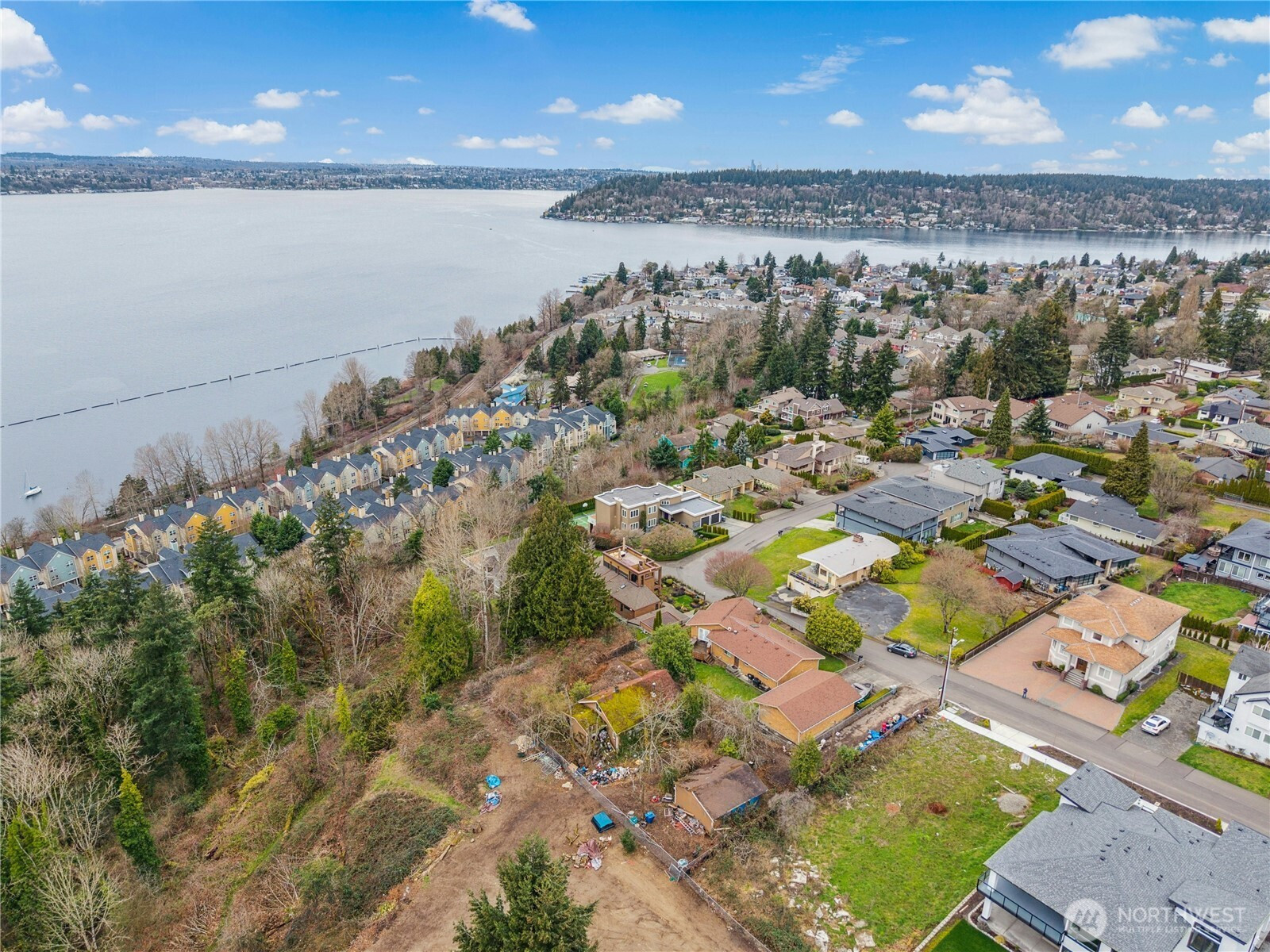 1409 N 24th Street, Renton, WA 98056