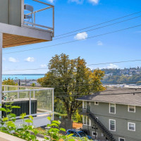 2552 14th Avenue W, Seattle, WA 98119