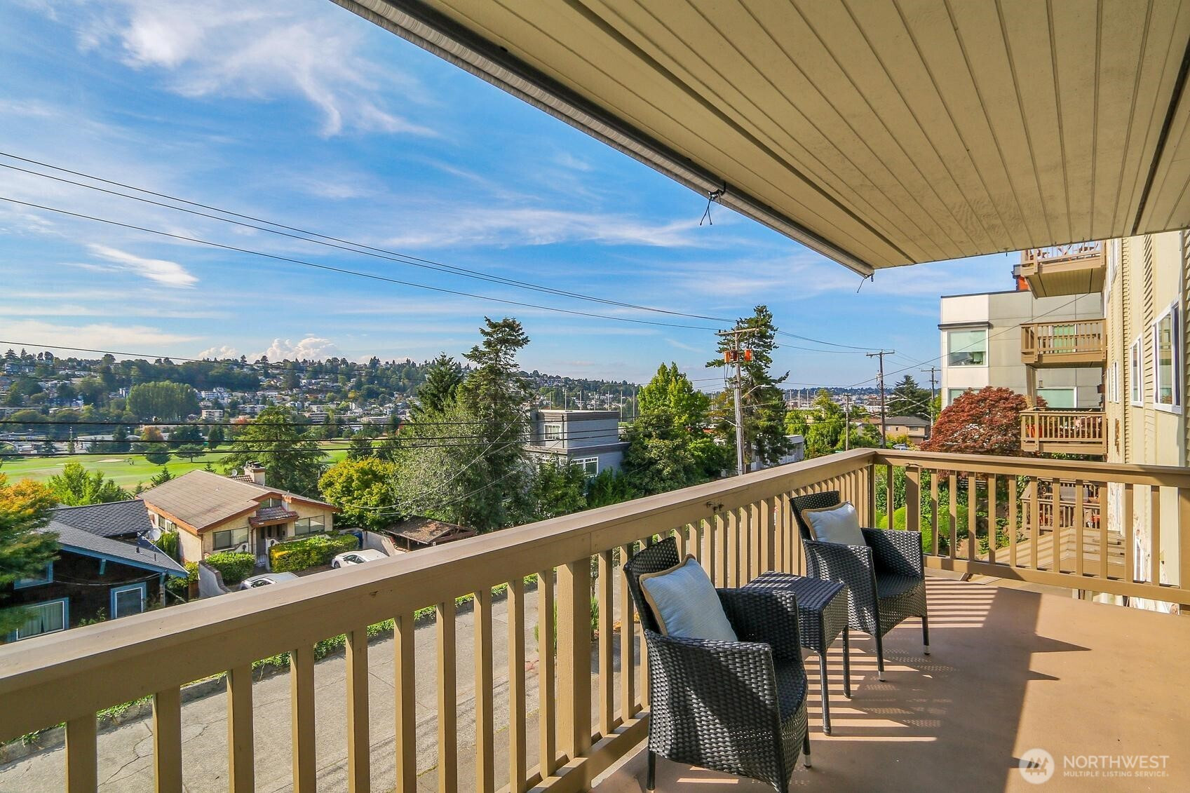 2552 14th Avenue W, Seattle, WA 98119