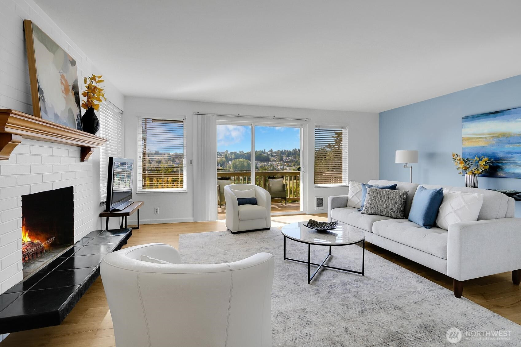 2552 14th Avenue W, Seattle, WA 98119