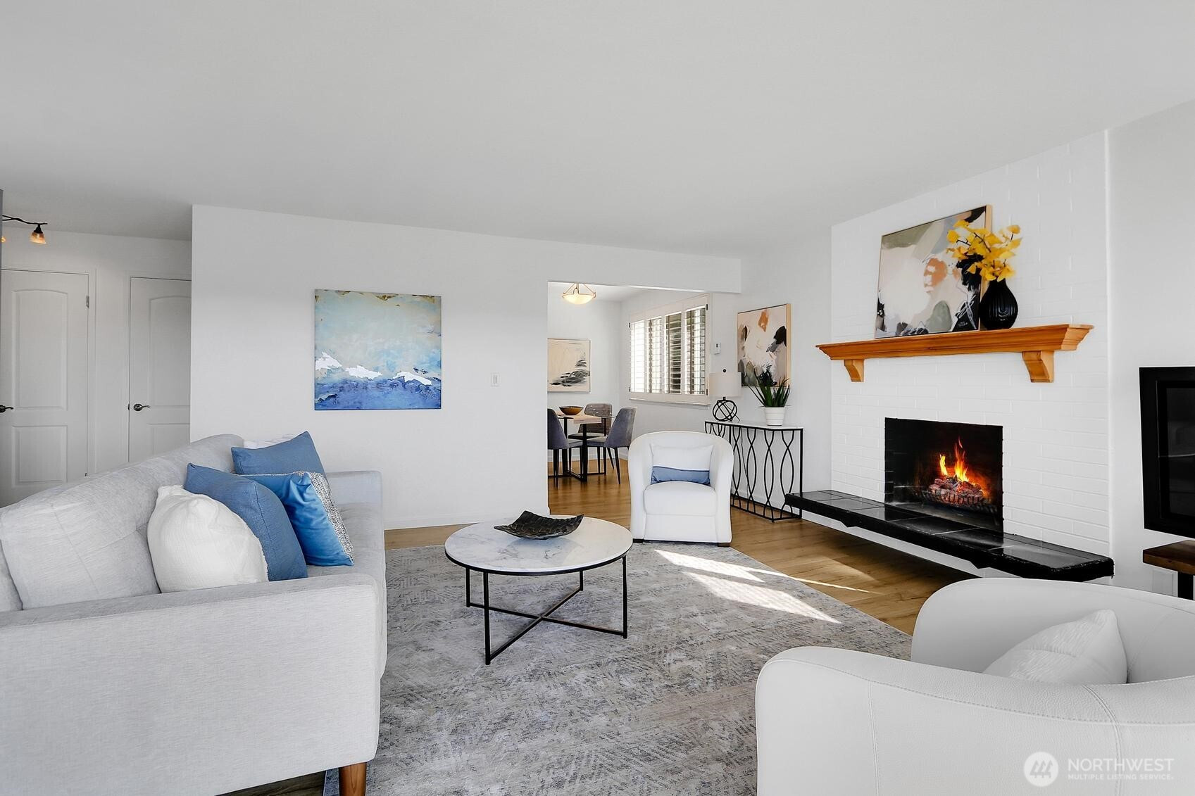 2552 14th Avenue W, Seattle, WA 98119