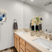 2552 14th Avenue W, Seattle, WA 98119