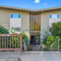 2552 14th Avenue W, Seattle, WA 98119