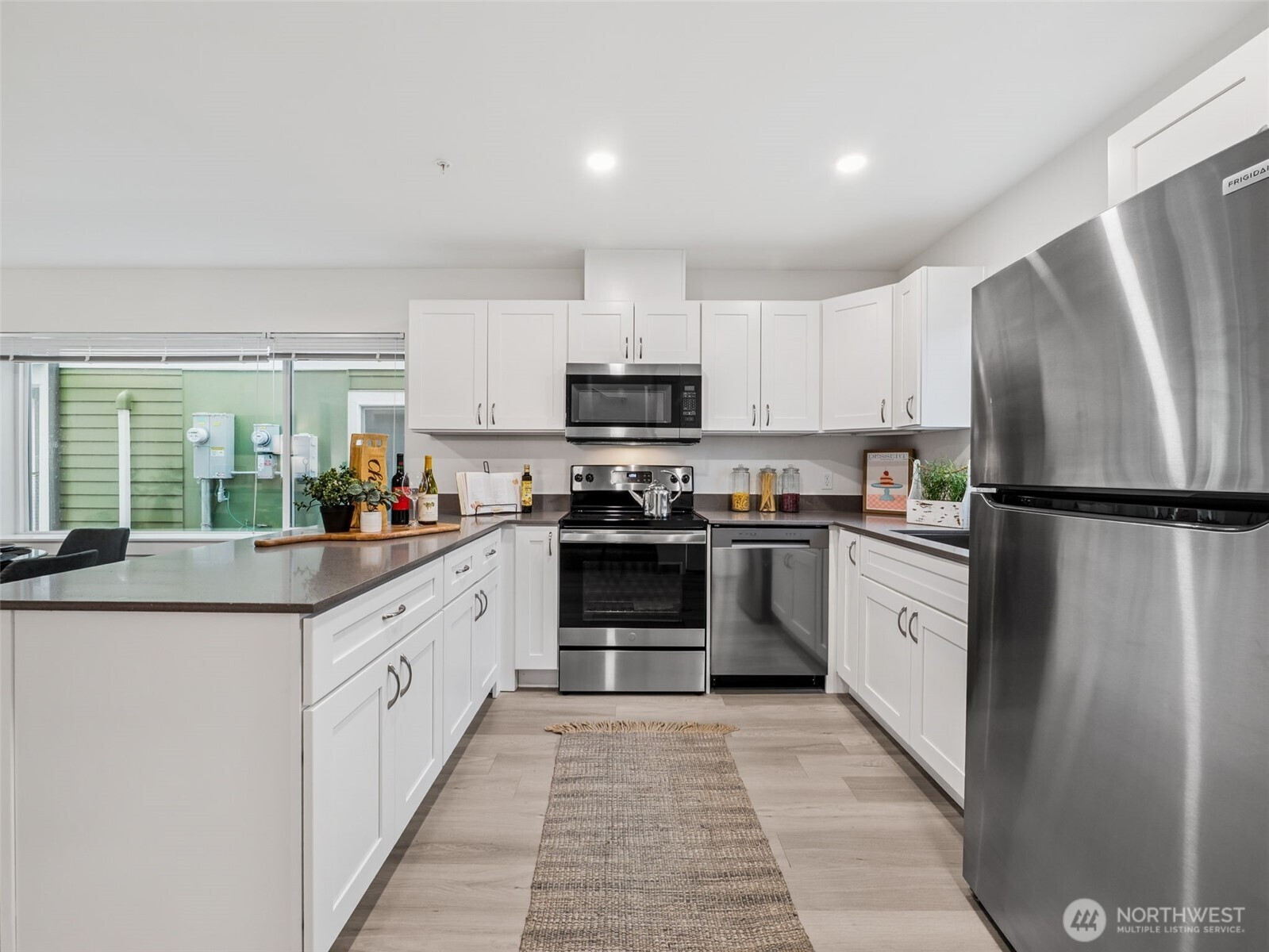 13847 32nd Lane S, Tukwila, WA 98168