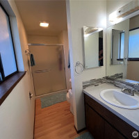 6673 NE Wellsly Place, Bremerton, WA 98311