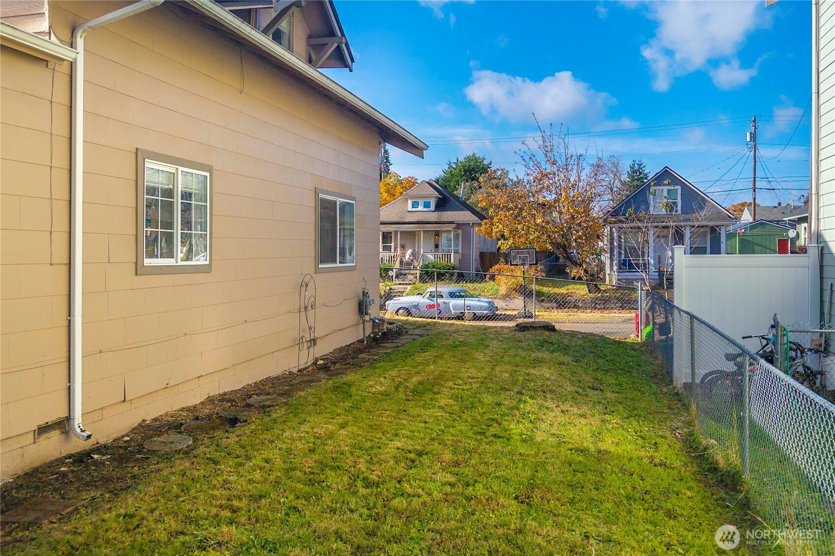 3831 E I Street, Tacoma, WA 98404