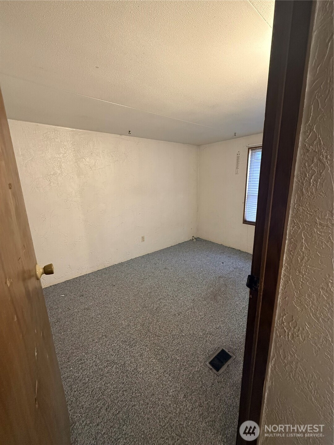 12816 Ridge Circle E, Bonney Lake, WA 98391