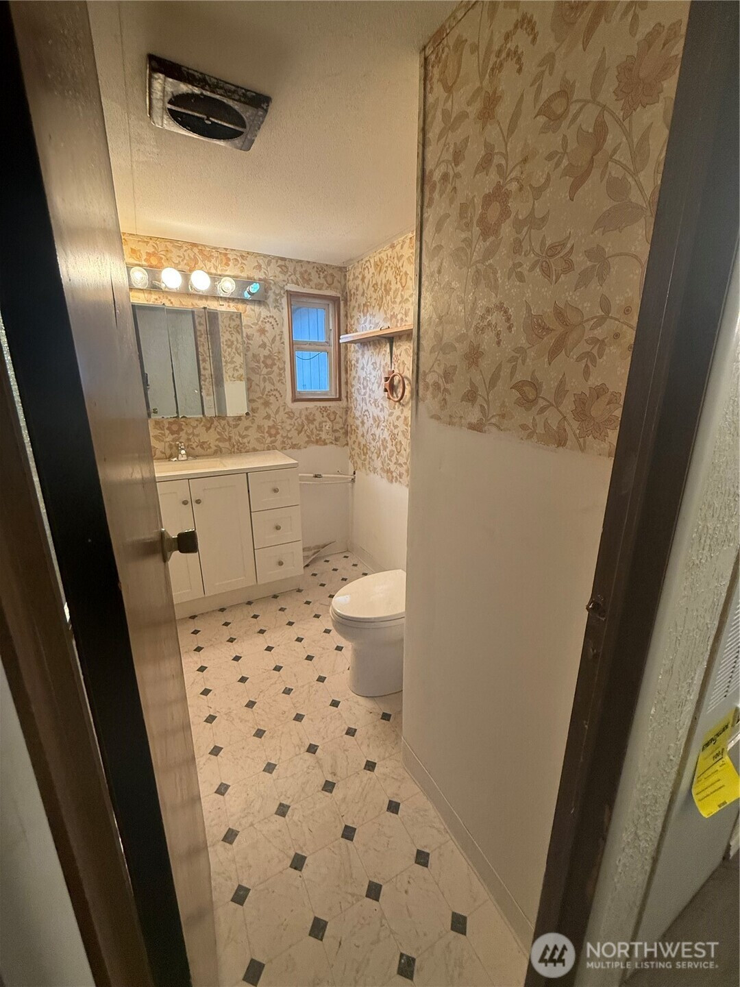 12816 Ridge Circle E, Bonney Lake, WA 98391