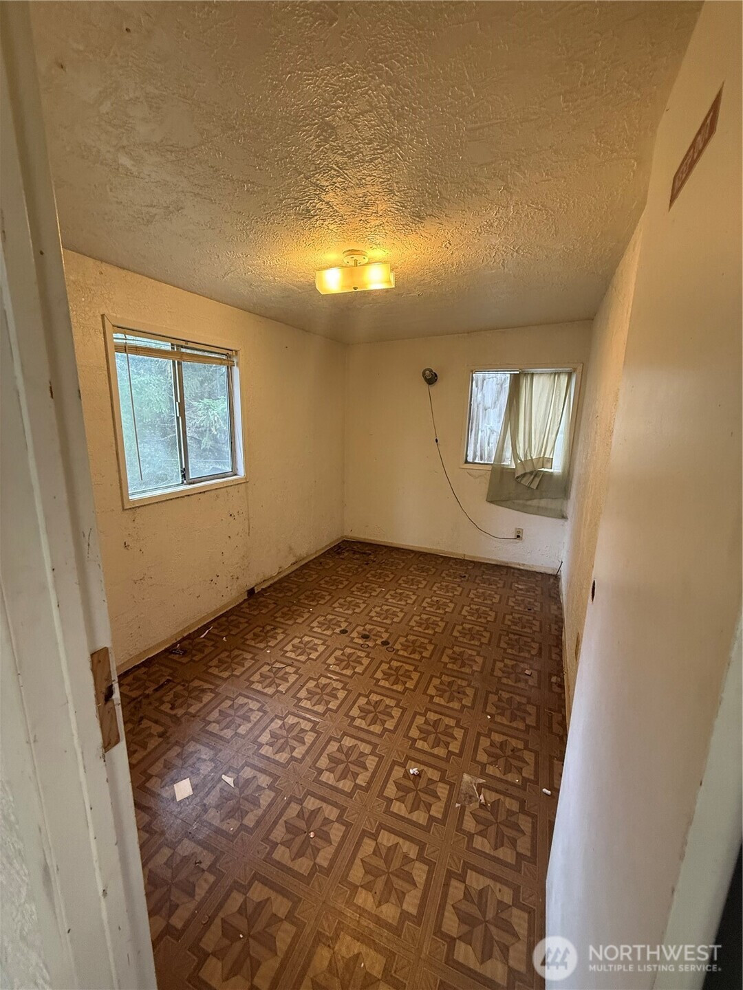 12816 Ridge Circle E, Bonney Lake, WA 98391