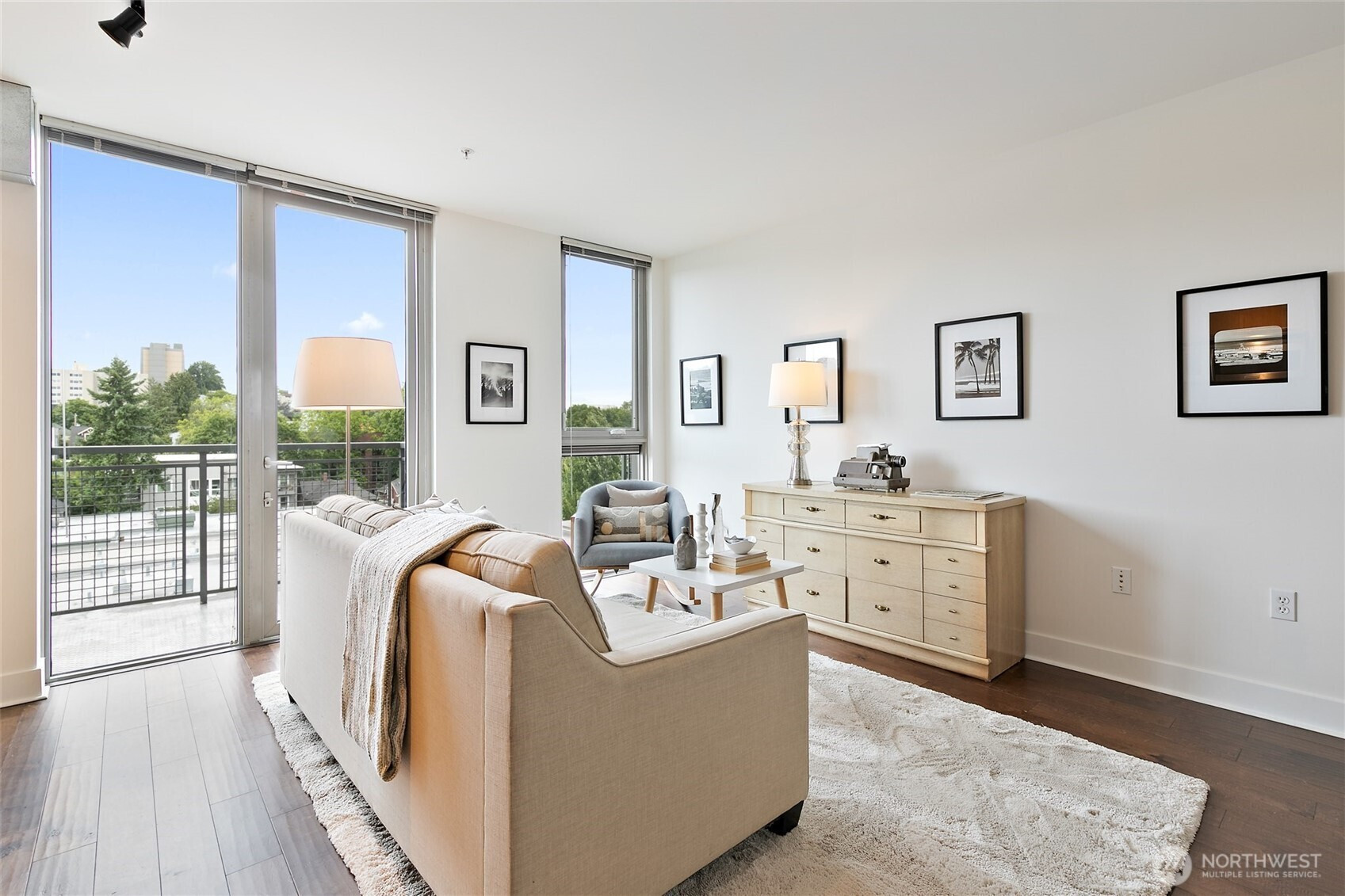 530 Broadway E, Seattle, WA 98102