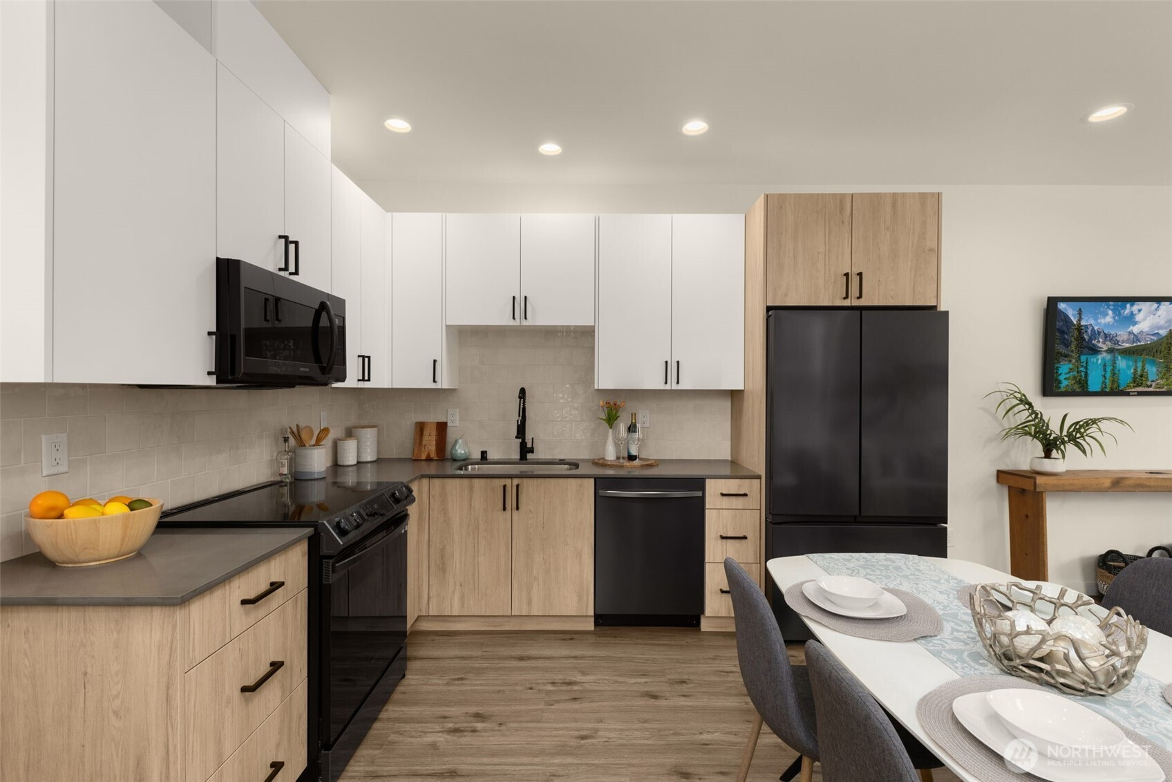 10306 E Midvale Avenue N, Seattle, WA 98133