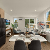 10306 E Midvale Avenue N, Seattle, WA 98133