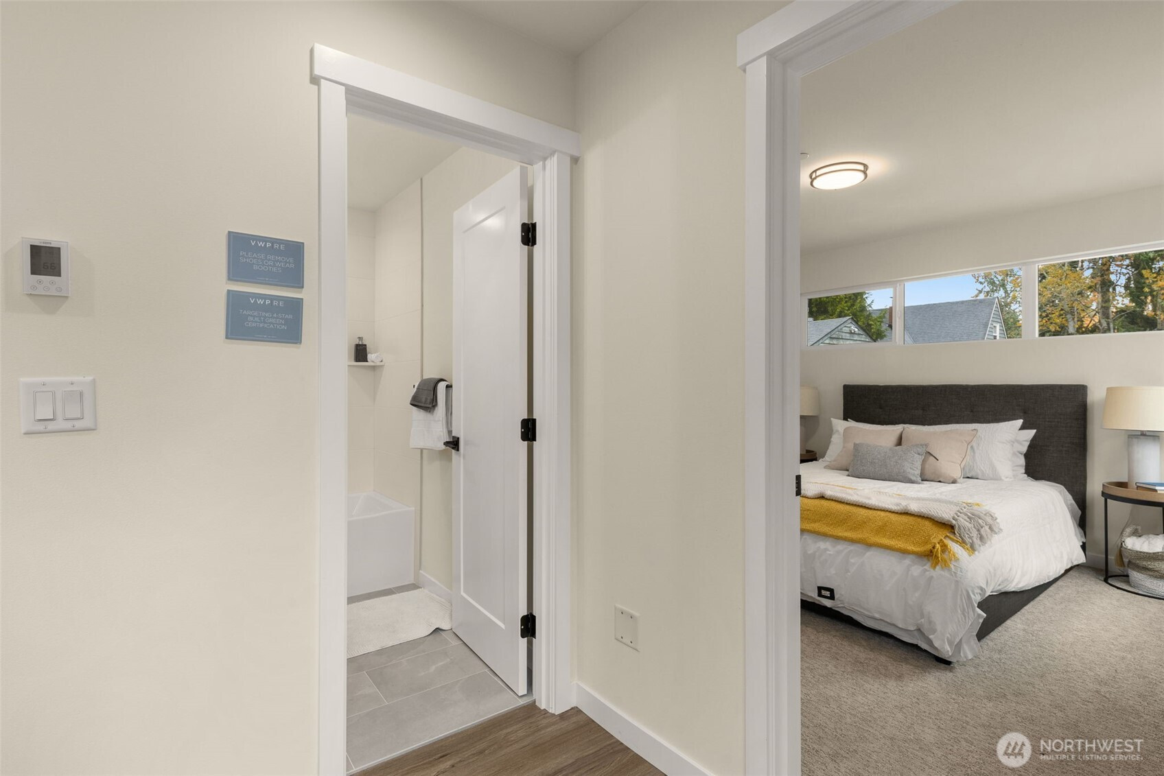 10306 E Midvale Avenue N, Seattle, WA 98133