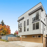 10306 E Midvale Avenue N, Seattle, WA 98133