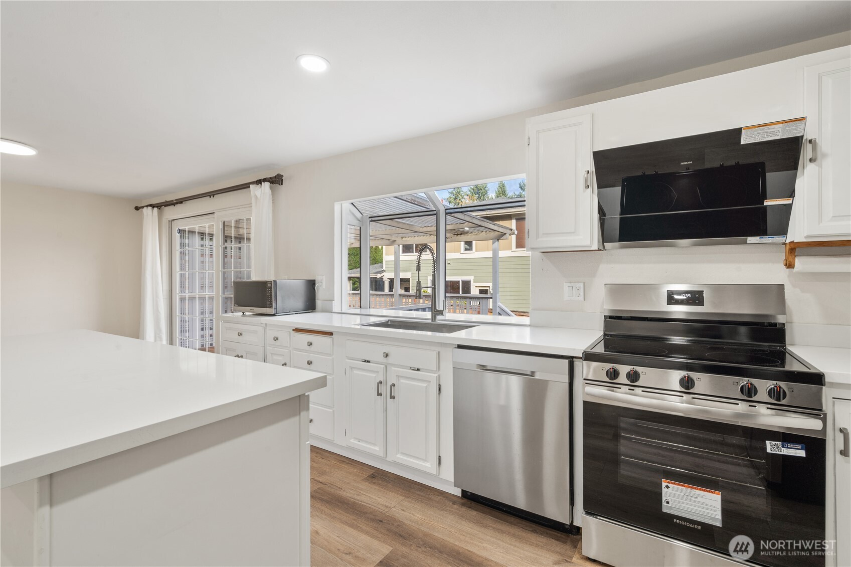 15414 SE 17th Street, Bellevue, WA 98007