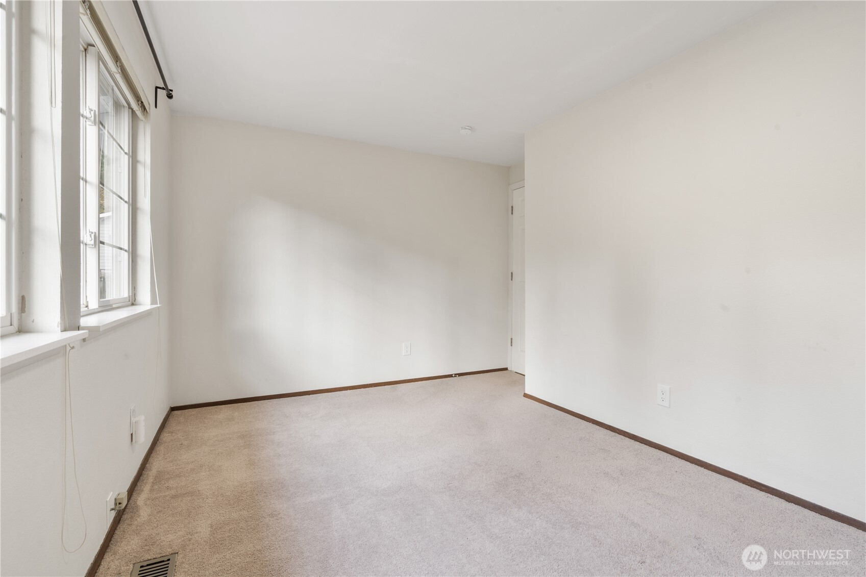 15414 SE 17th Street, Bellevue, WA 98007