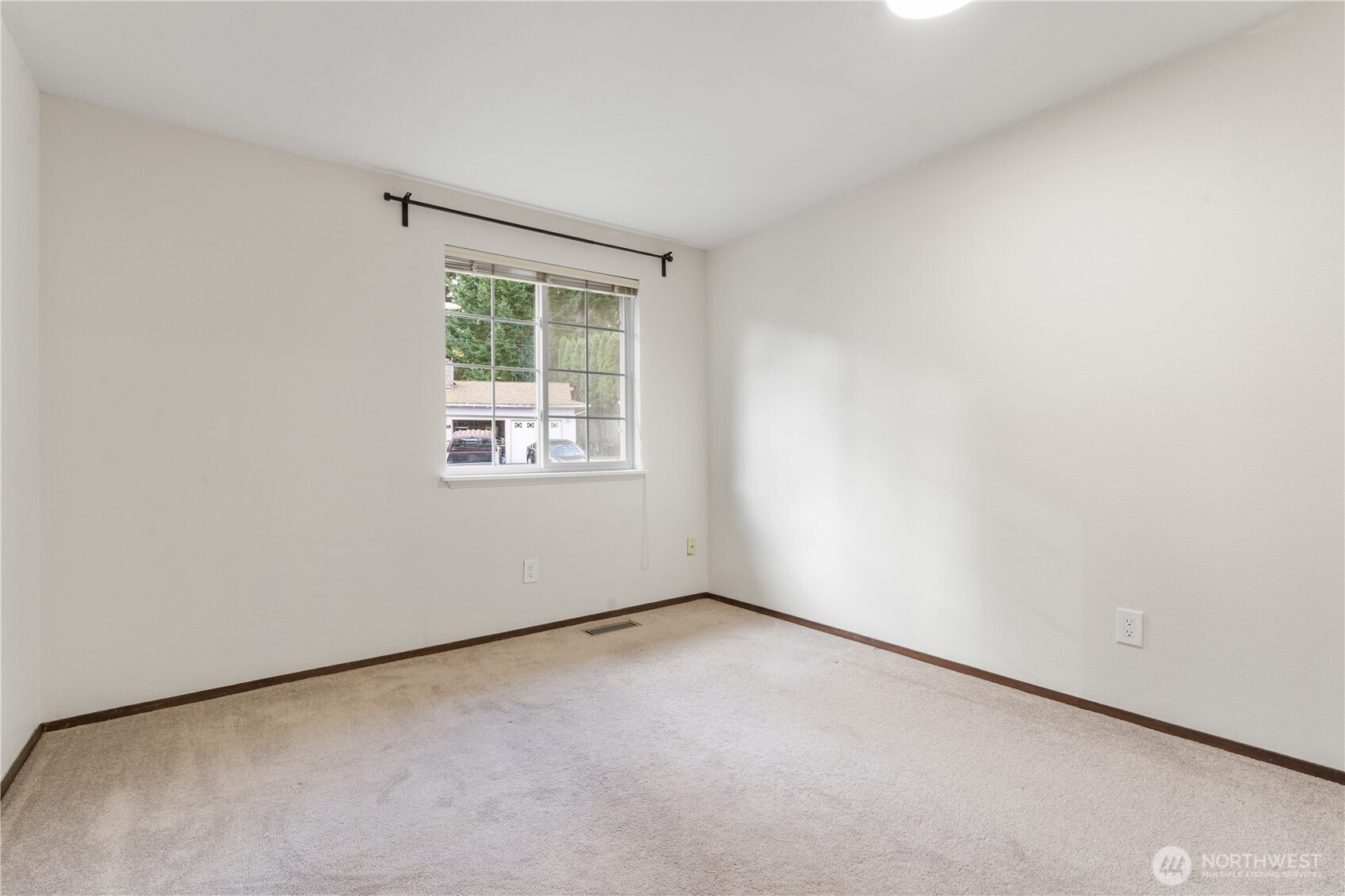 15414 SE 17th Street, Bellevue, WA 98007