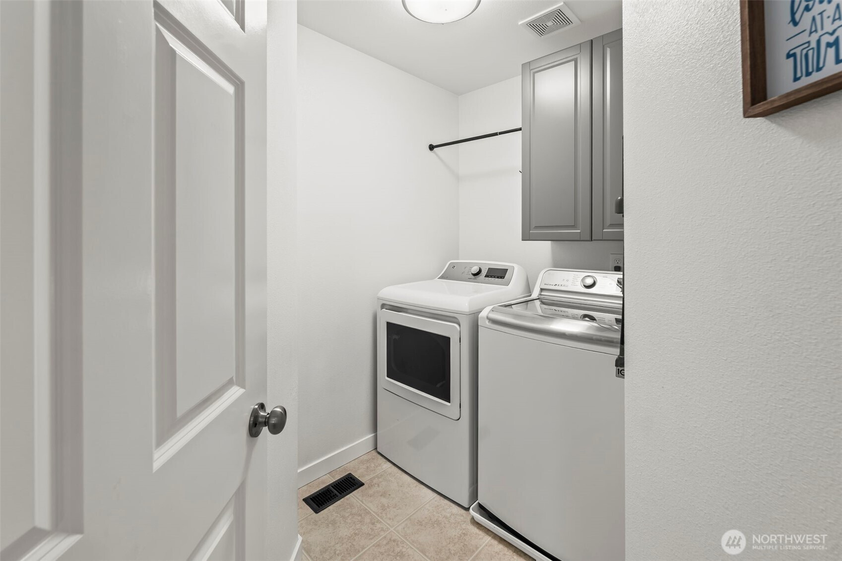 19806 207th Street Ct E, Orting, WA 98630