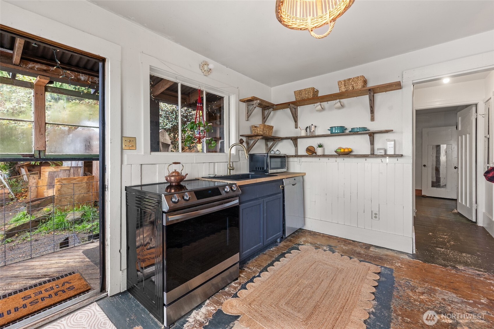 9804 SW Bunker Trail, Vashon, WA 98070