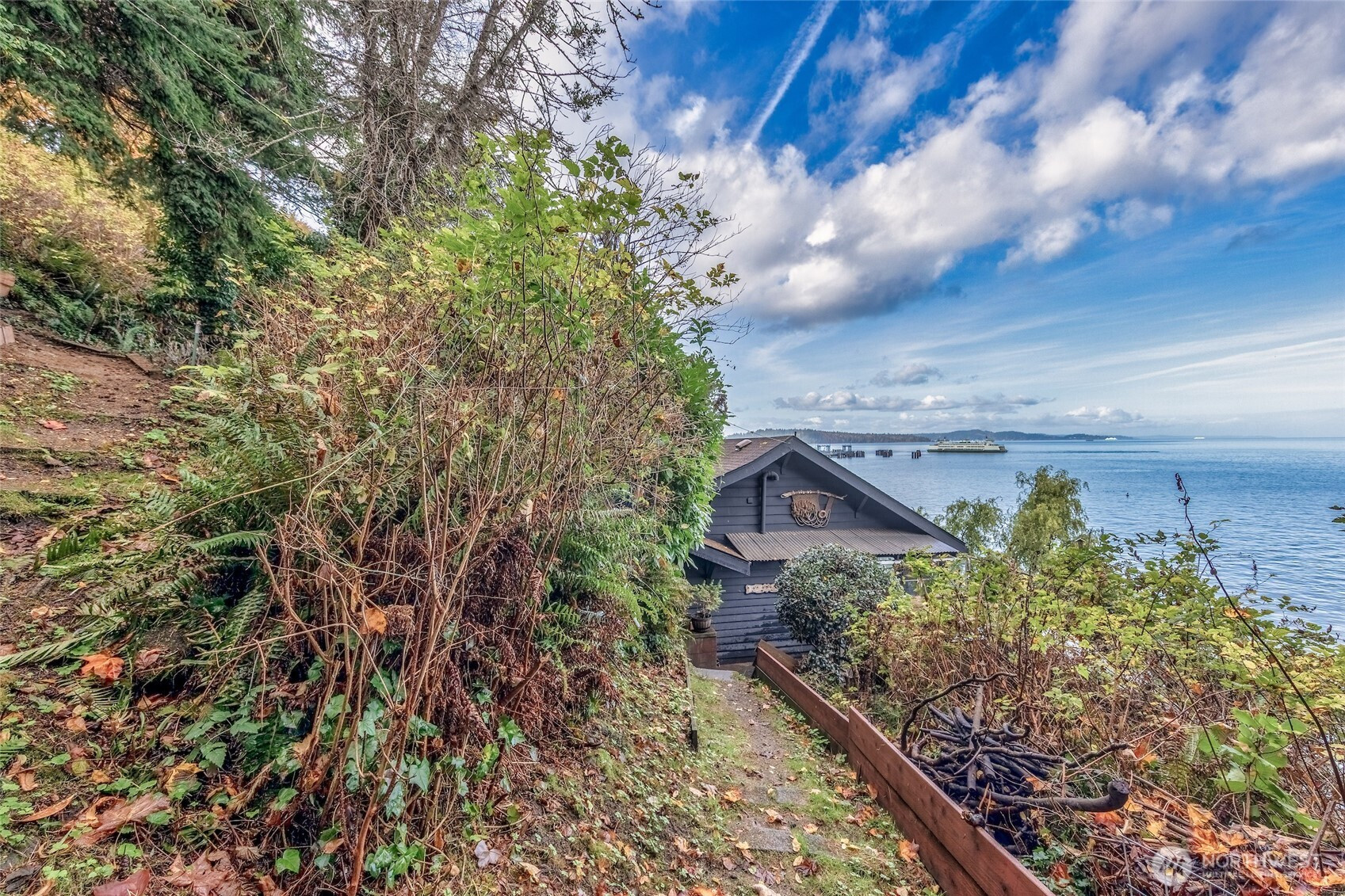 9804 SW Bunker Trail, Vashon, WA 98070