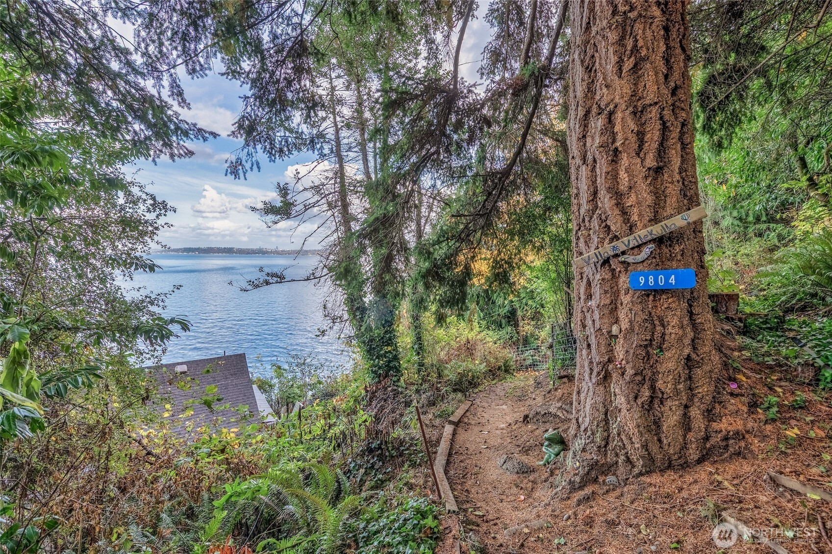 9804 SW Bunker Trail, Vashon, WA 98070