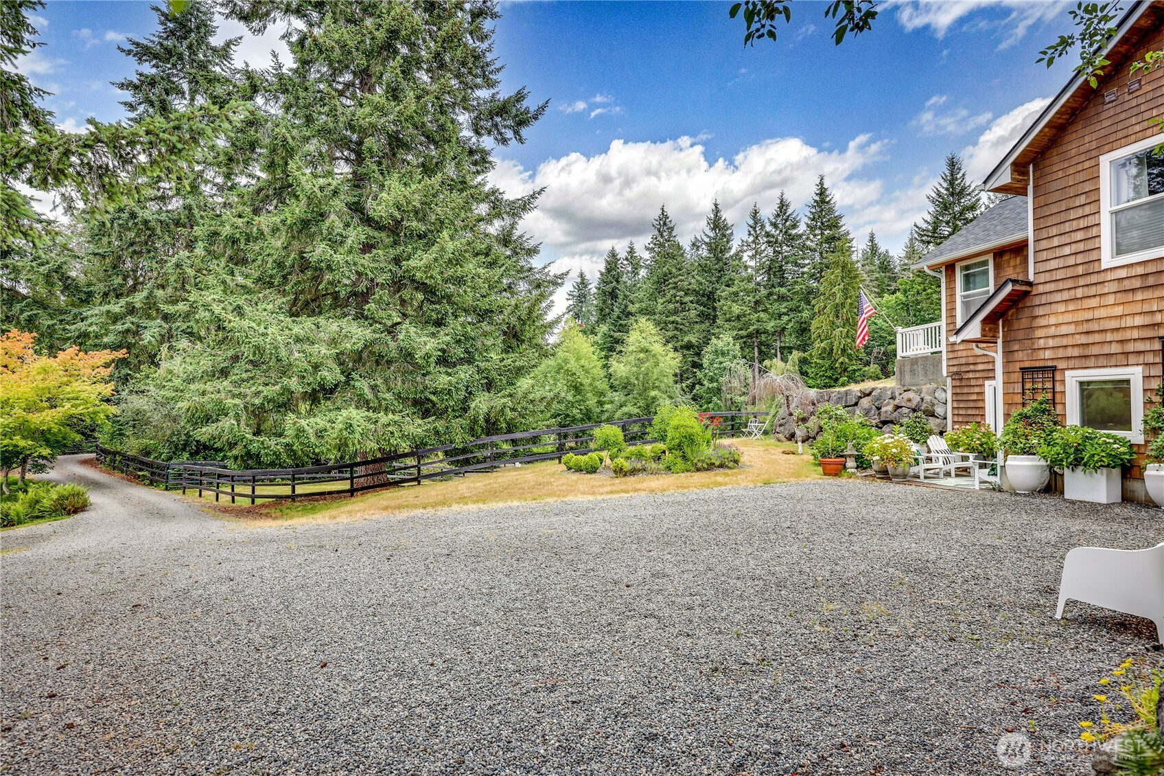 25105 Taka Lane NE, Kingston, WA 98346