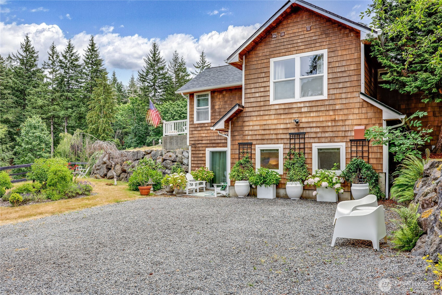 25105 Taka Lane NE, Kingston, WA 98346