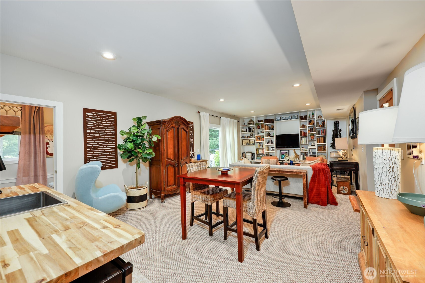 25105 Taka Lane NE, Kingston, WA 98346