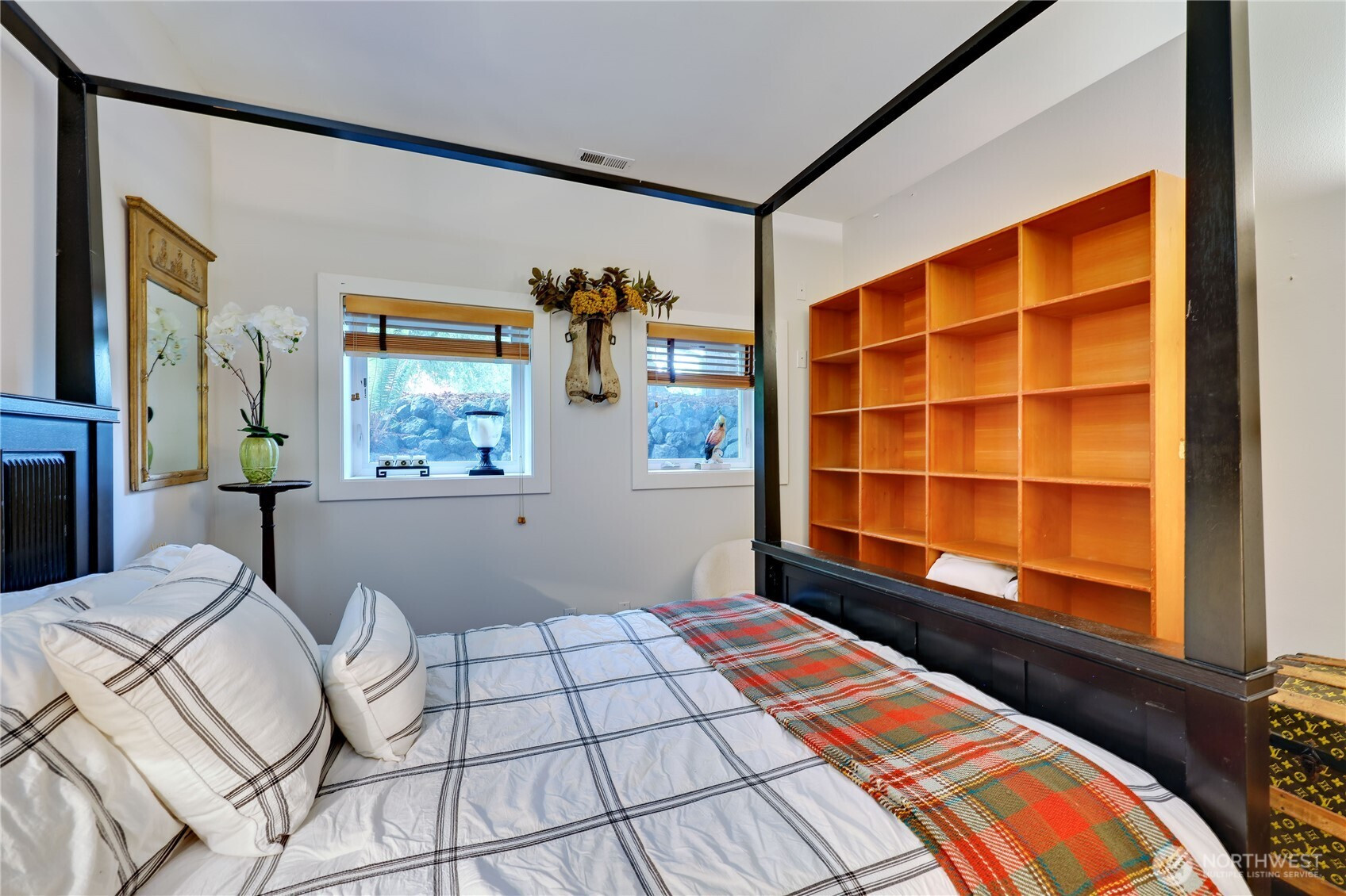 25105 Taka Lane NE, Kingston, WA 98346