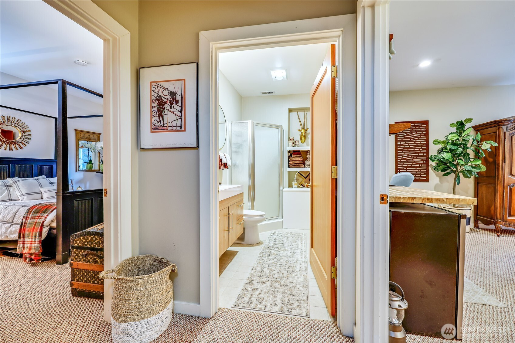 25105 Taka Lane NE, Kingston, WA 98346