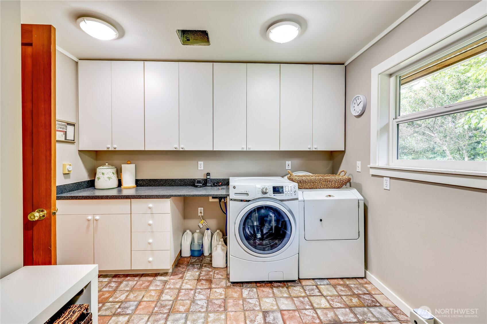 25105 Taka Lane NE, Kingston, WA 98346