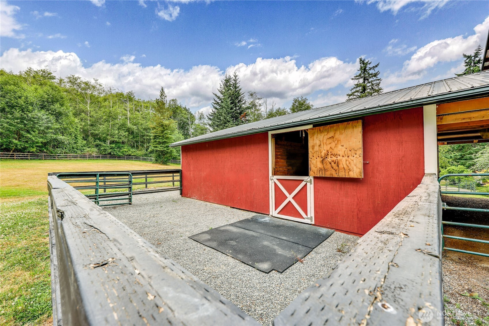 25105 Taka Lane NE, Kingston, WA 98346