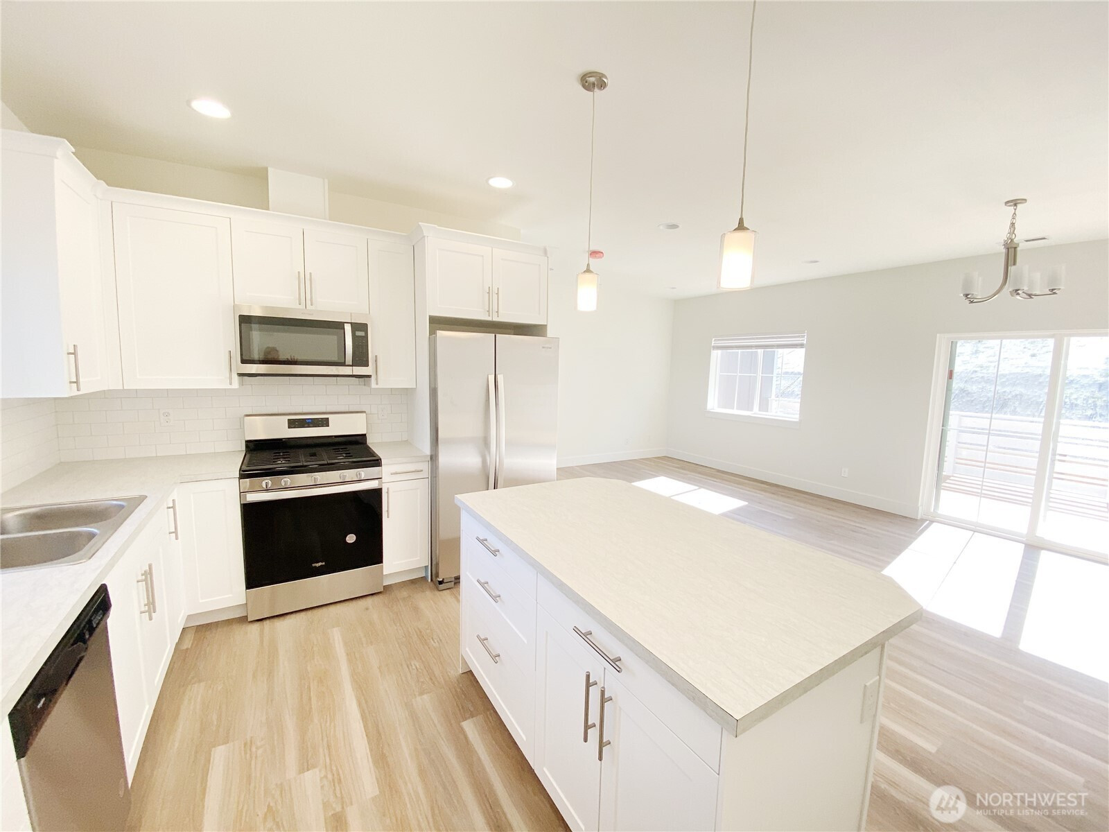 19015 E State Route 3, Allyn, WA 98524