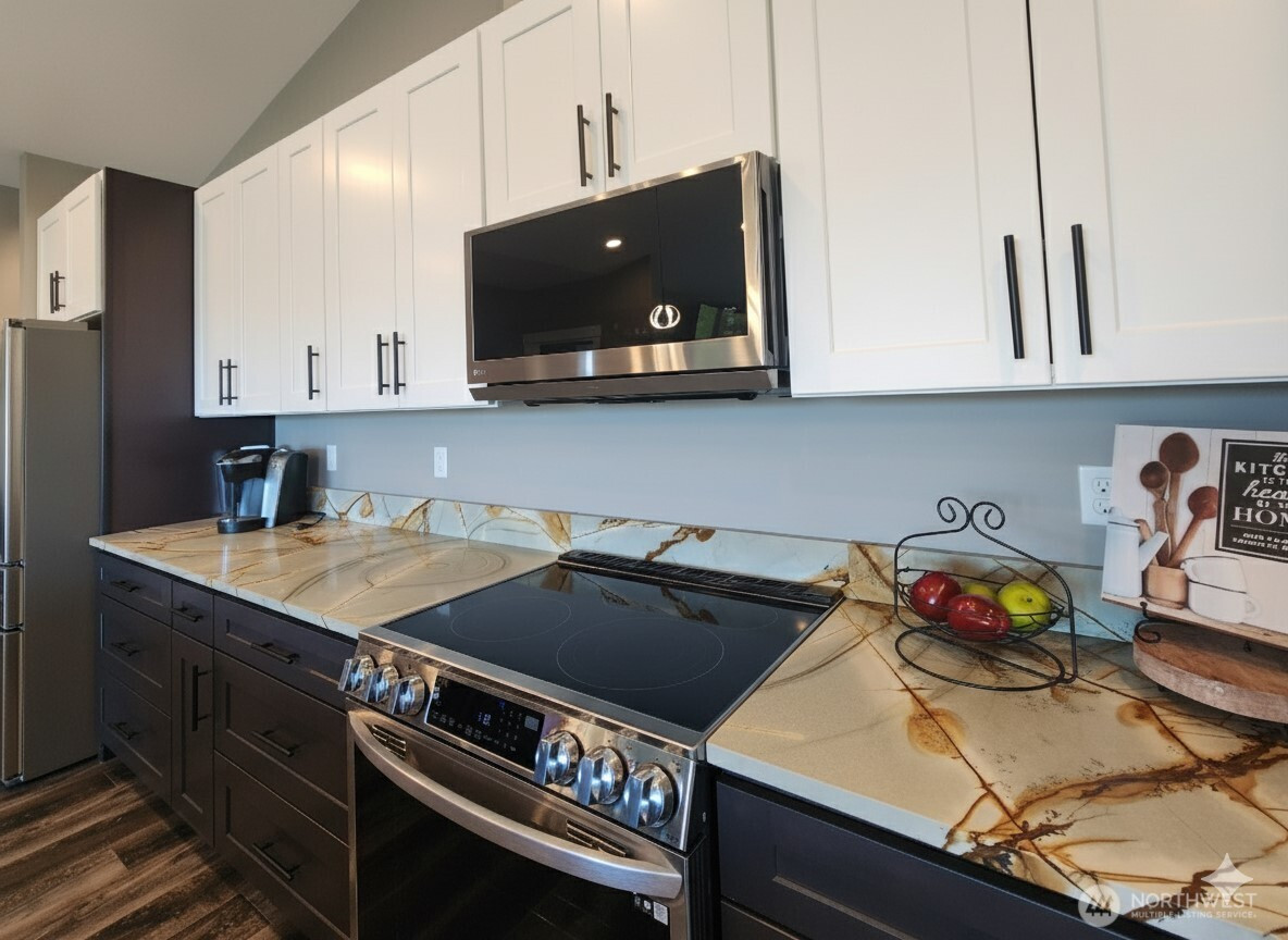 332 Cockle Street SW, Ocean Shores, WA 98569