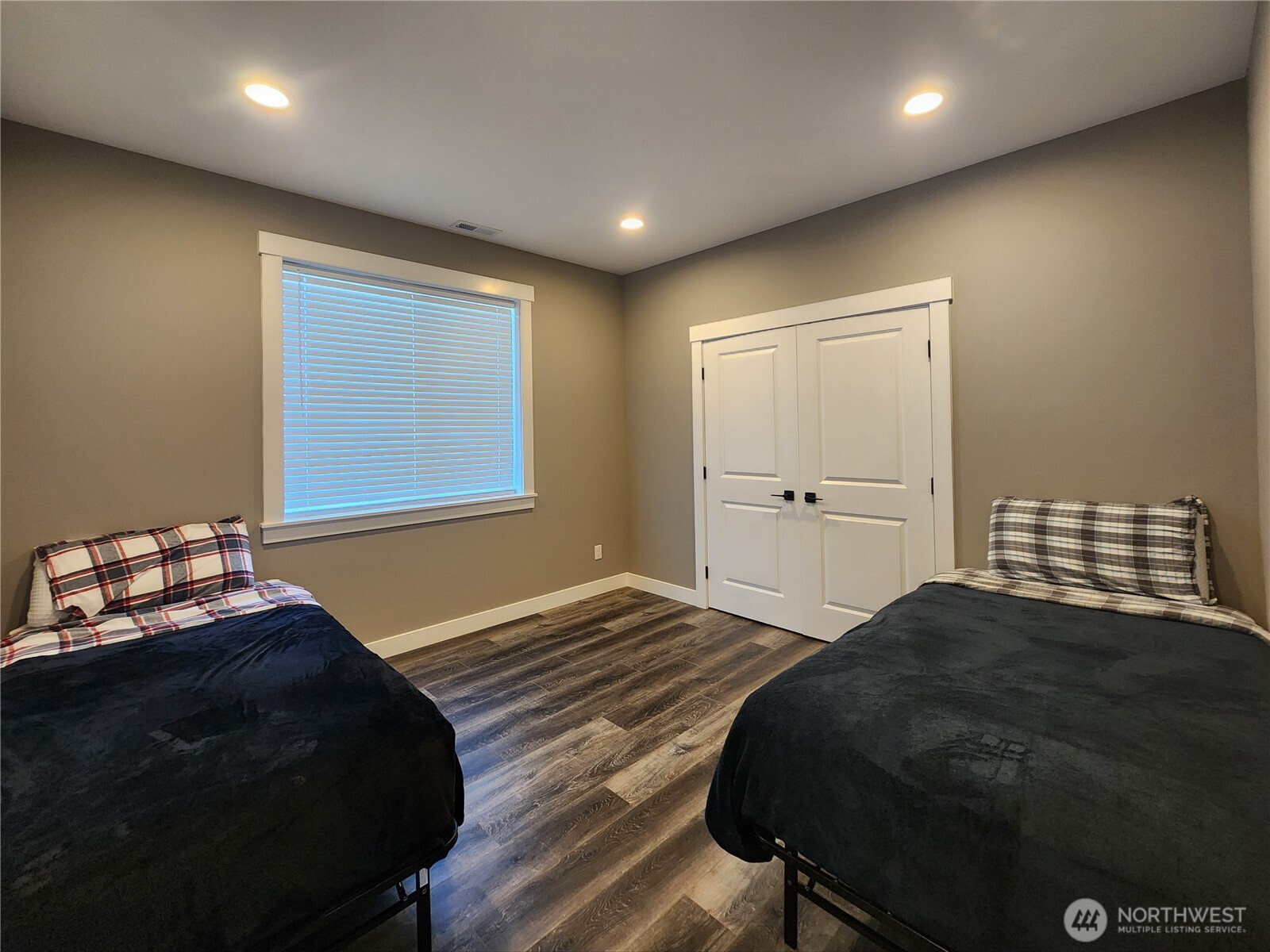 332 Cockle Street SW, Ocean Shores, WA 98569