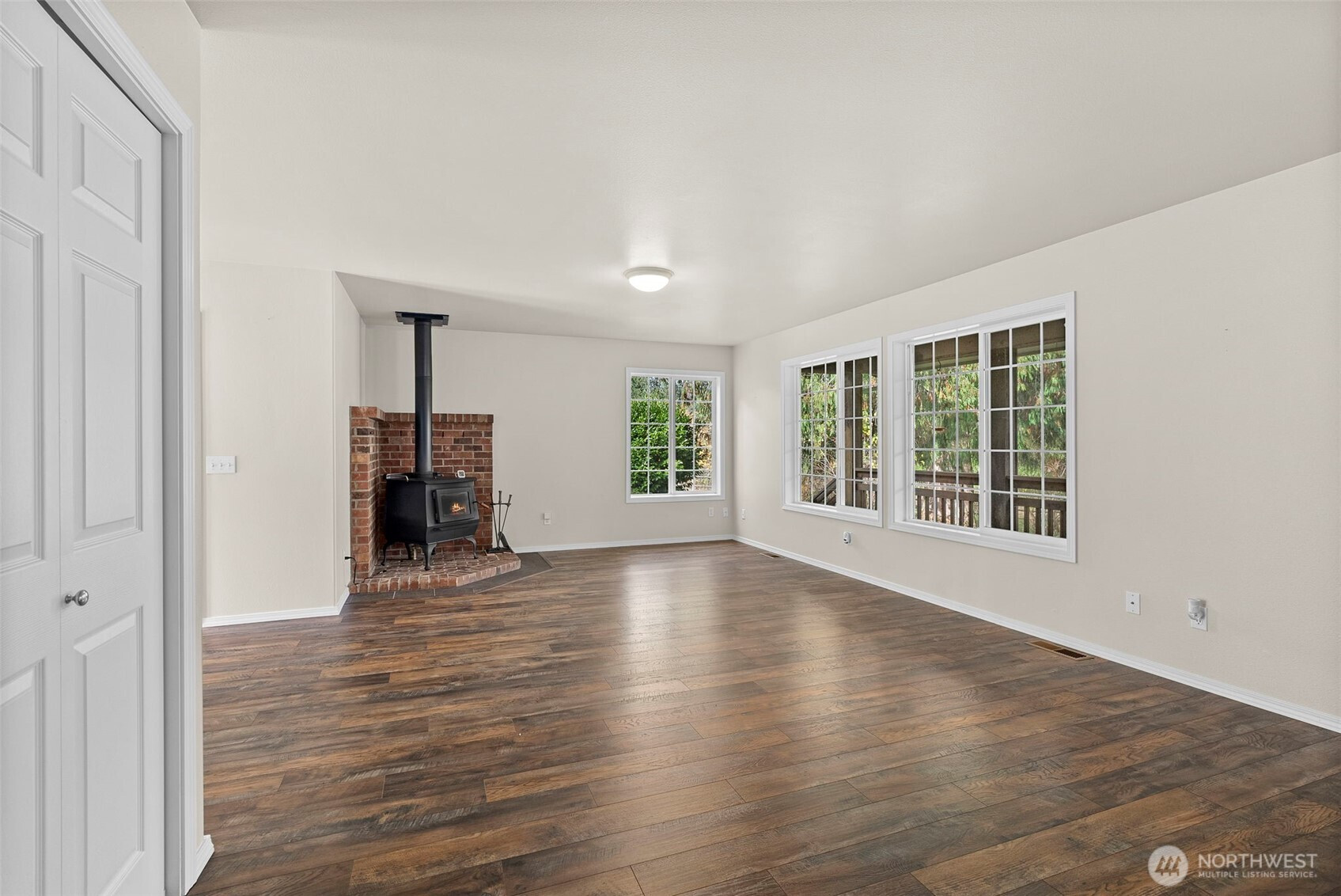 1878 Little Hanaford Road, Centralia, WA 98531