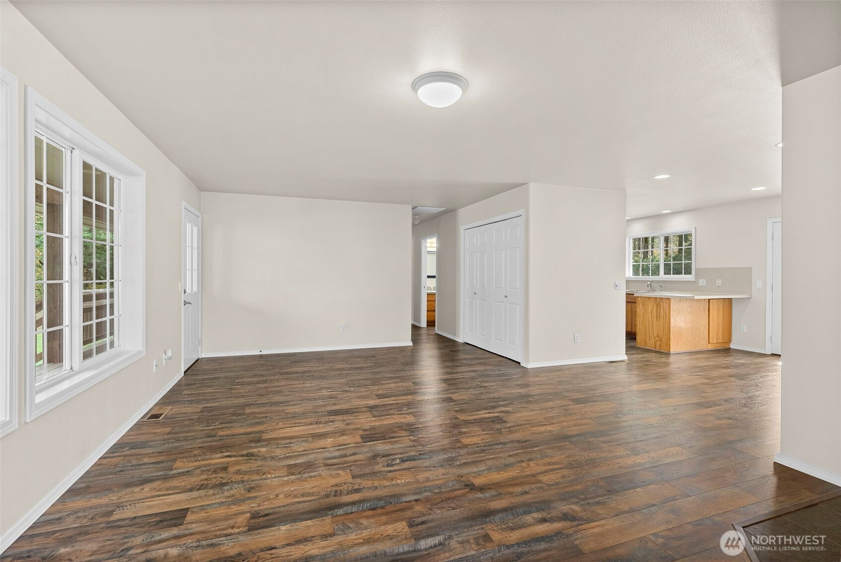 1878 Little Hanaford Road, Centralia, WA 98531